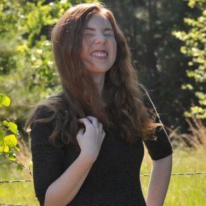 Meet your Posher, Cecily